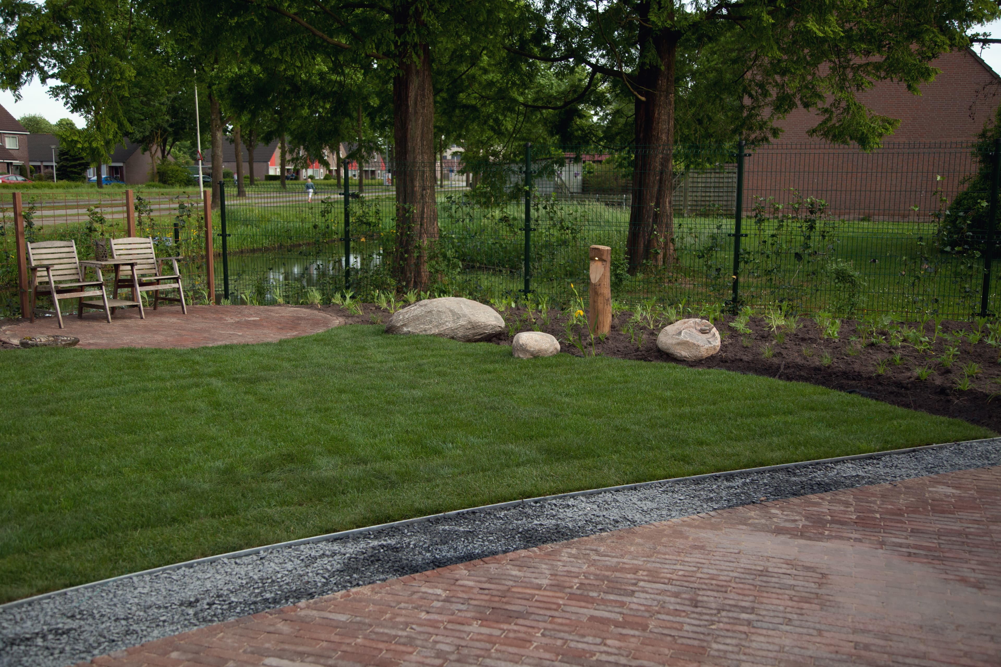 Graszoden leggen in Westervoort - foto 2